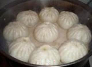 第一次包包子——鲜肉包的做法步骤：9
