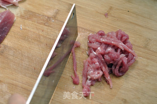 肉丝韭菜苔的做法步骤：1