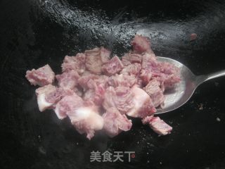 黑蒜排骨的做法步骤：3