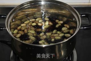 【水果的别样吃法】桑葚果酱的做法步骤：3