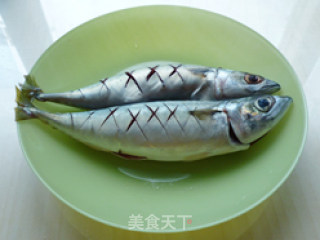 香烤巴浪鱼的做法步骤：2