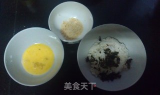 香炸米饭小丸子的做法步骤：1