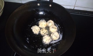 香炸米饭小丸子的做法步骤：5