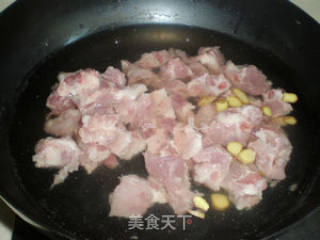 香菇冬瓜排骨汤的做法步骤：1