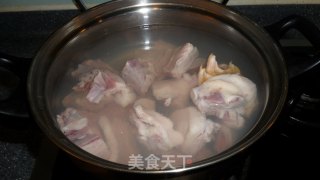 紫苏焖鸭的做法步骤：2