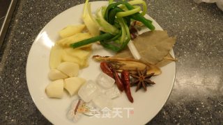紫苏焖鸭的做法步骤：6