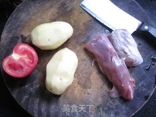 土豆丝炒肉的做法步骤：1