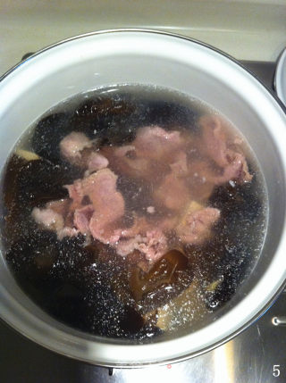 零厨艺快手汤——【木耳豆腐汤】的做法步骤：5