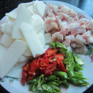 凉茹炒肉的做法步骤：2