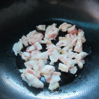 凉茹炒肉的做法步骤：3