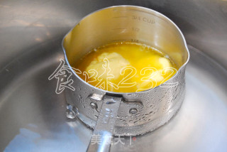 五色桃山红豆馅月饼的做法步骤：7