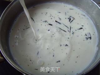 馥郁可口---香草冰淇淋的做法步骤：2
