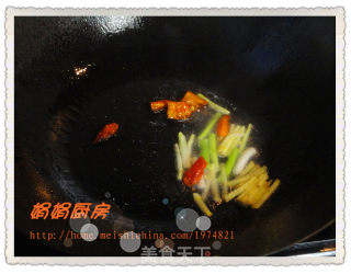 鲜嫩美味————葱爆明虾！的做法步骤：4