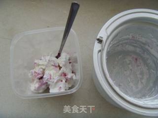 奇妙滋味---蓝莓酸奶冰淇淋的做法步骤：9