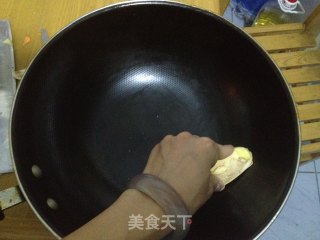 红烧鲈鱼的做法步骤：4