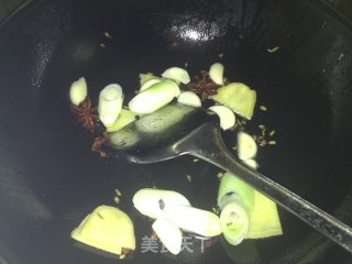 红烧鲈鱼的做法步骤：6