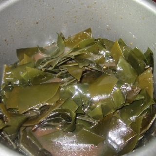 高汤焖海带的做法步骤：4