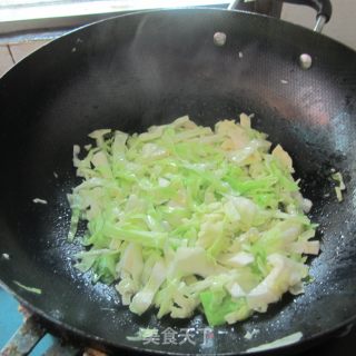 素炒圆白菜的做法步骤：6