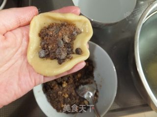 黄米面红糖油糕的做法步骤：7