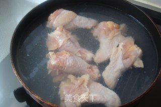 【新奥尔良“烧”翅根】（不烤也美味）的做法步骤：2