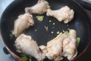 【新奥尔良“烧”翅根】（不烤也美味）的做法步骤：5