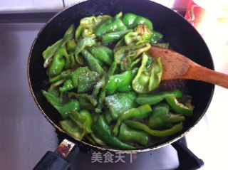 酱爆青椒的做法步骤：7