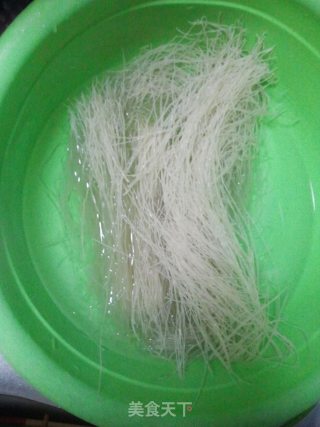 鸡汤面的做法步骤：4