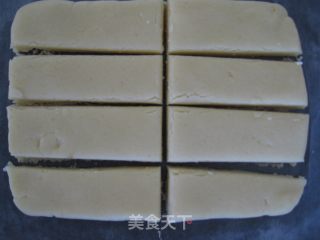 自制入口即化的小饼干——苏格兰传统黄油饼干的做法步骤：5