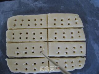 自制入口即化的小饼干——苏格兰传统黄油饼干的做法步骤：6