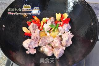 排骨和面的约会——红烧排骨烩面的做法步骤：2