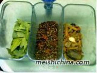 卤琵琶腿的做法步骤：5