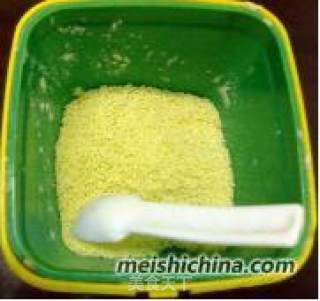 微波炉烧烤【麻辣孜然味的鸡翅根】的做法步骤：4