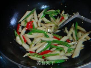 鸡肶菇炒牛肉的做法步骤：8