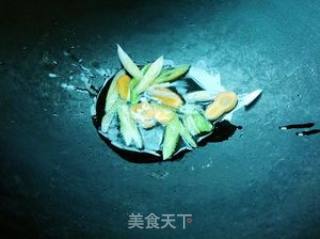 蘑菇炒包心菜的做法步骤：5