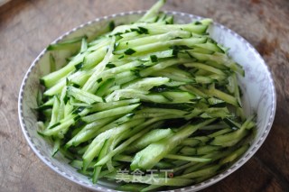 传统的清凉美味~~炸酱面的做法步骤：3