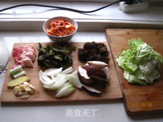泡菜锅的做法步骤：1