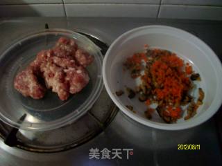 三鲜烧卖的做法步骤：1