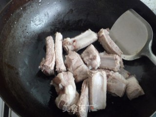 丁香排骨的做法步骤：3
