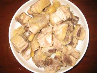 香菇炖鸡腿的做法步骤：6