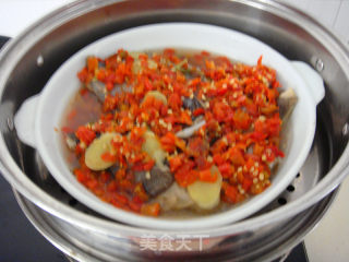 剁椒鸦片鱼头的做法步骤：6