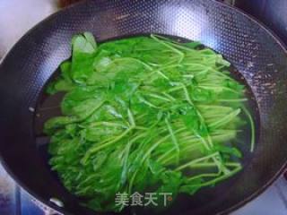 京酱菠菜的做法步骤：2