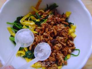京酱菠菜的做法步骤：11