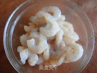 虾仁瓤鸡腿的做法步骤：2