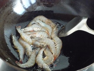 番茄虾的做法步骤：2