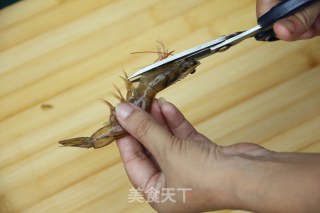 自制美味小零食鲜虾干----附详细图解 巨方便的做法步骤：2
