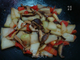 香菇番茄炒冬瓜的做法步骤：7