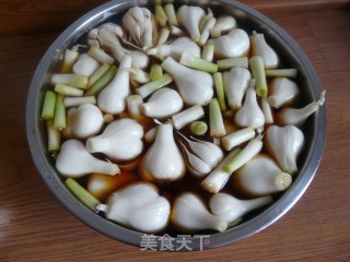 和妈妈学腌菜——腌糖蒜的做法步骤：3