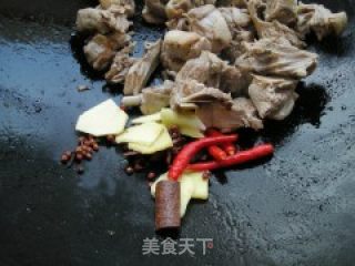 麻辣啤酒鸭的做法步骤：6