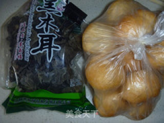 木耳面筋的做法步骤：1
