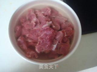 咖喱牛肉粉丝的做法步骤：1